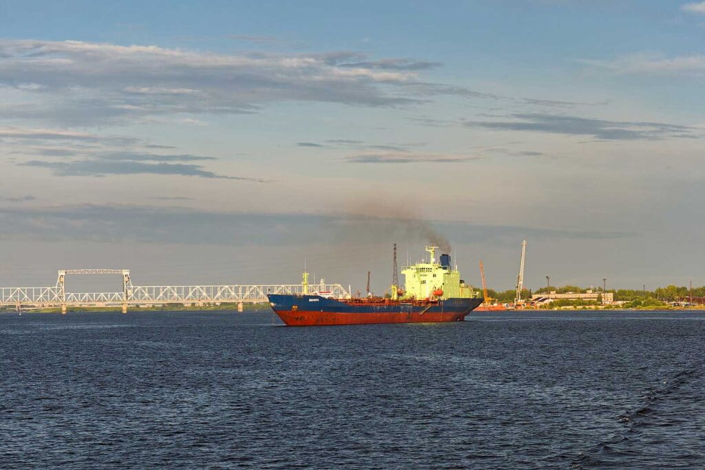 Oil tanker "Varzuga" (confirmed crude oil tanker) on the Northern Dvina River at Arkhangelsk port