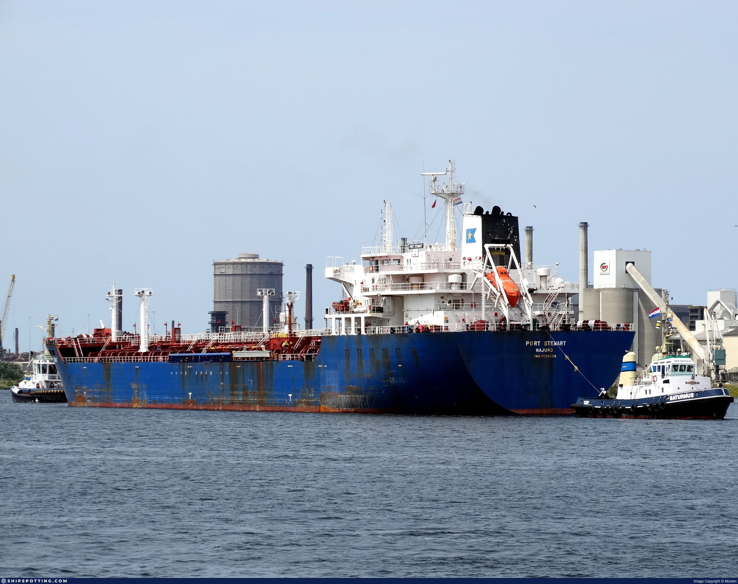 PORT S