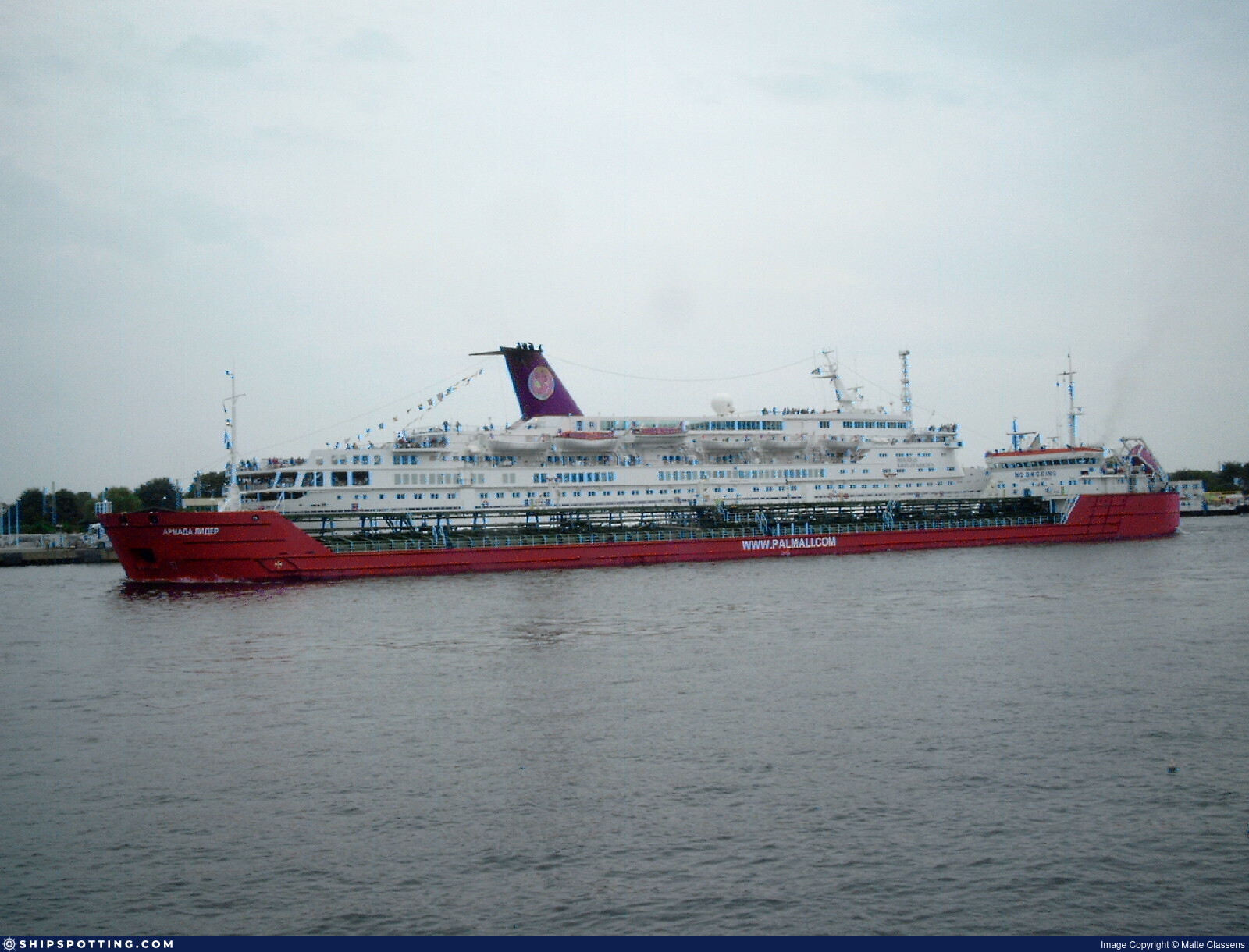 ARMADA LEADER