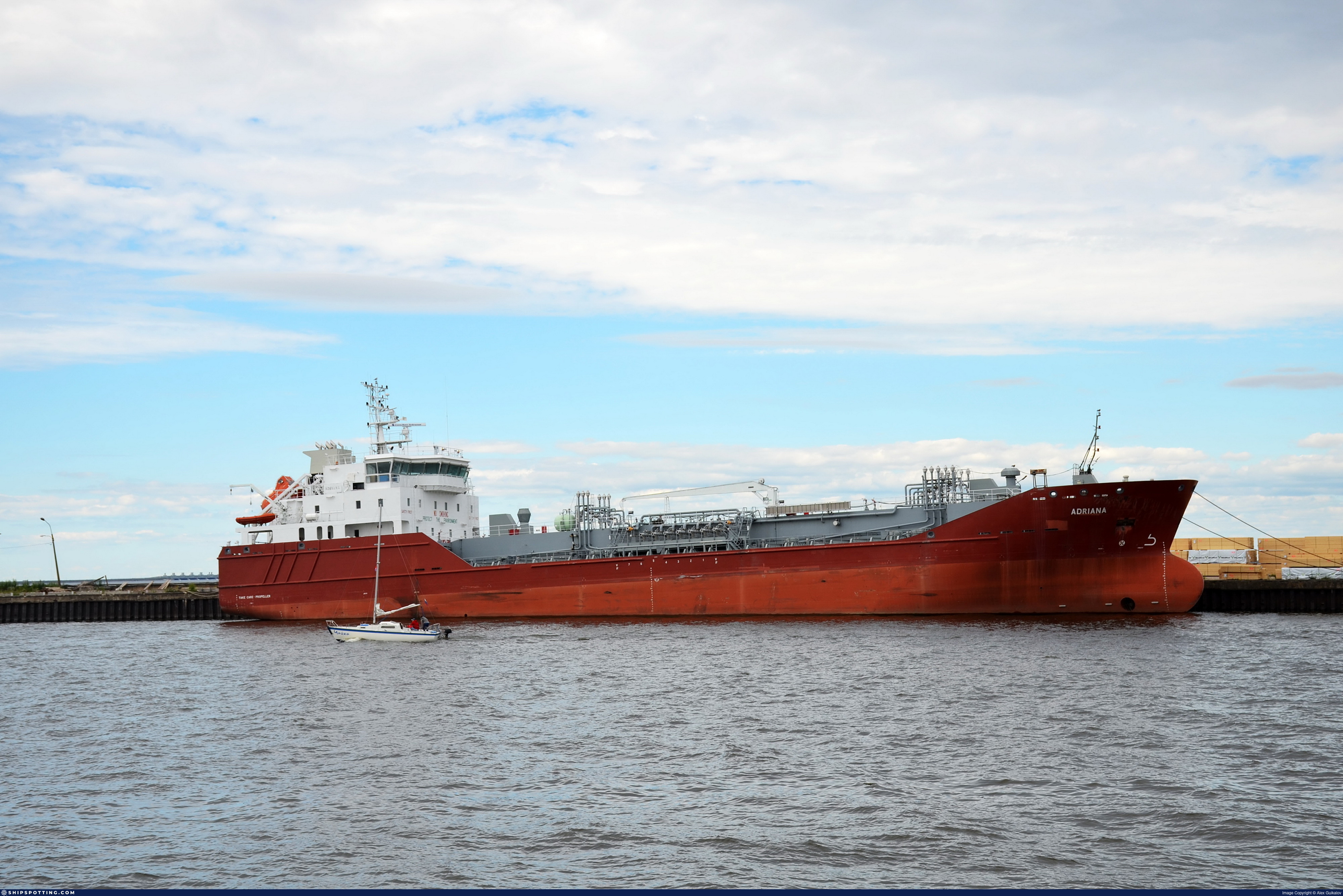 TANKER-HIMOVOZ-352